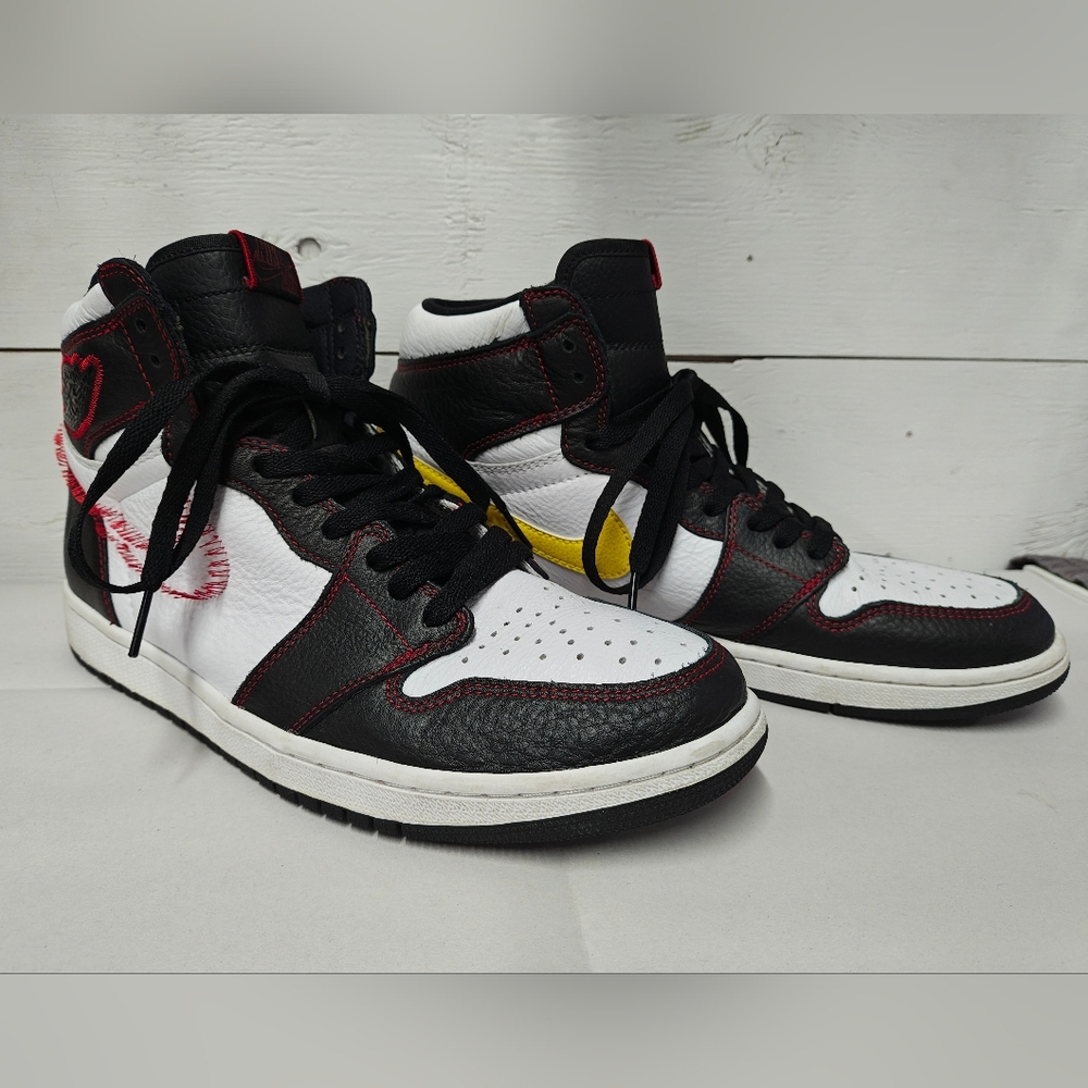 Nike Air Jordan 1 Retro Defiant OG High Tops Sz 10.5
